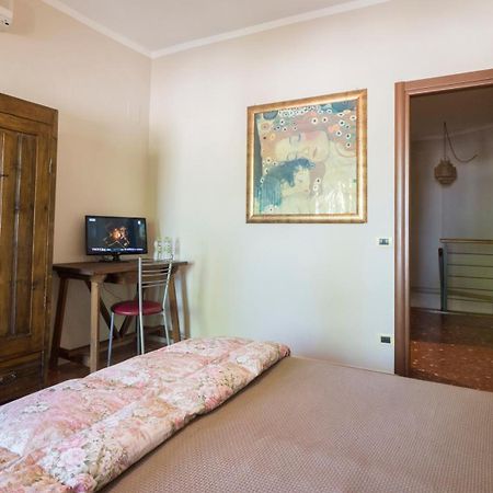 B&B Emporio Magione Buitenkant foto