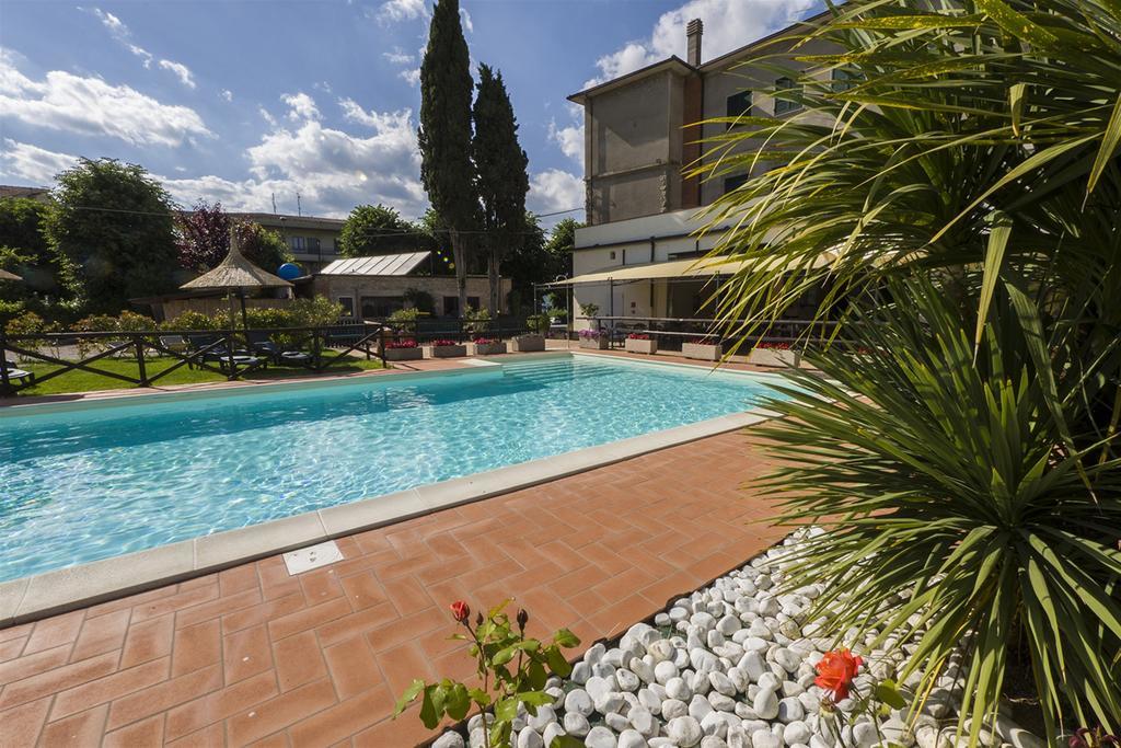 B&B Emporio Magione Buitenkant foto
