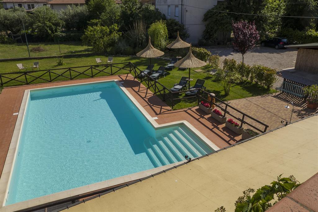 B&B Emporio Magione Buitenkant foto