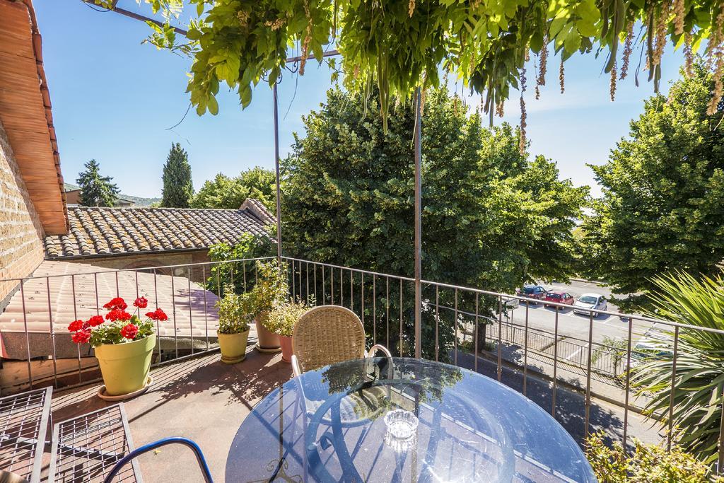 B&B Emporio Magione Buitenkant foto